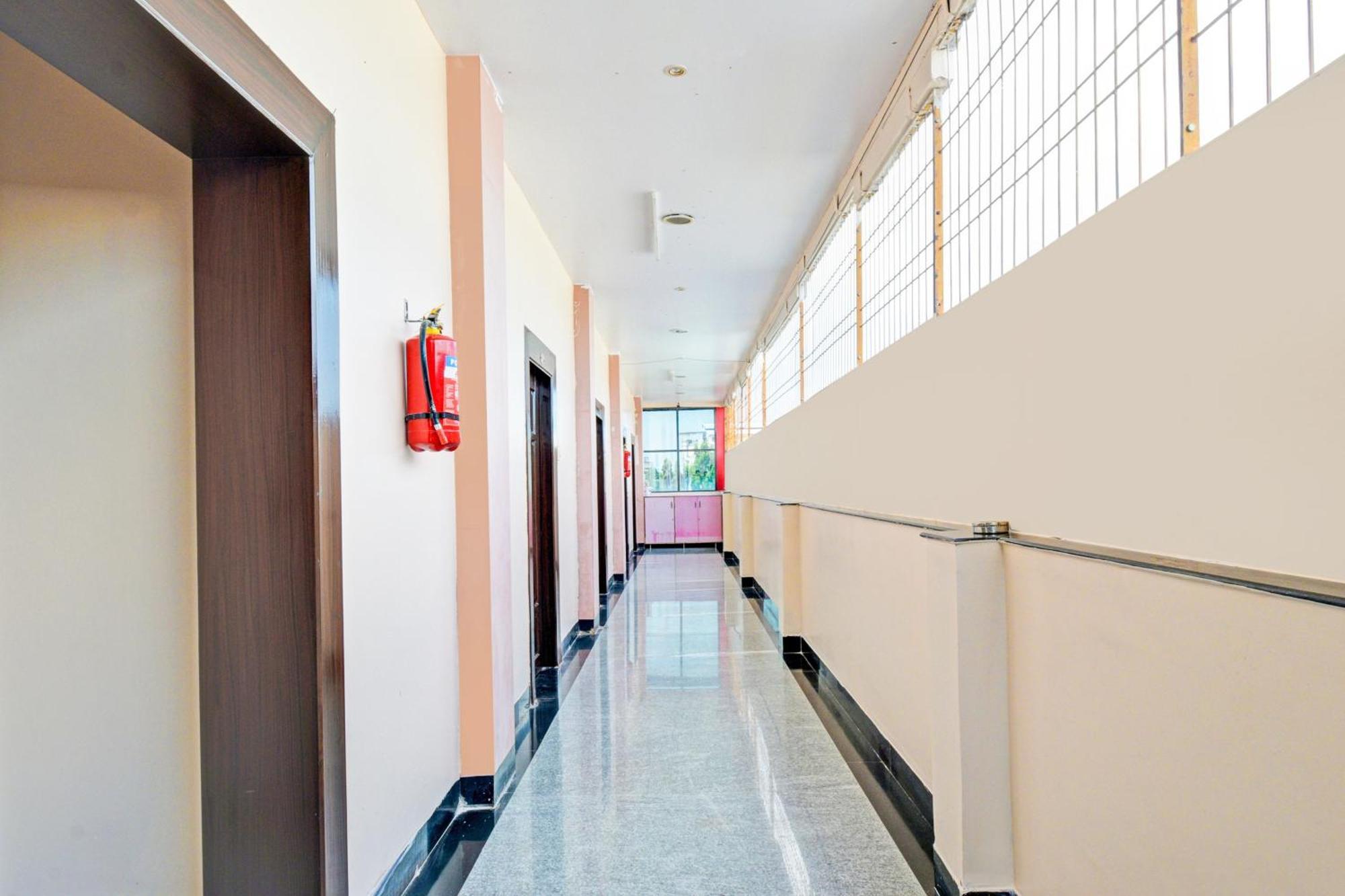Super Hotel O Kurnool Near Kurnool Medical College Luaran gambar