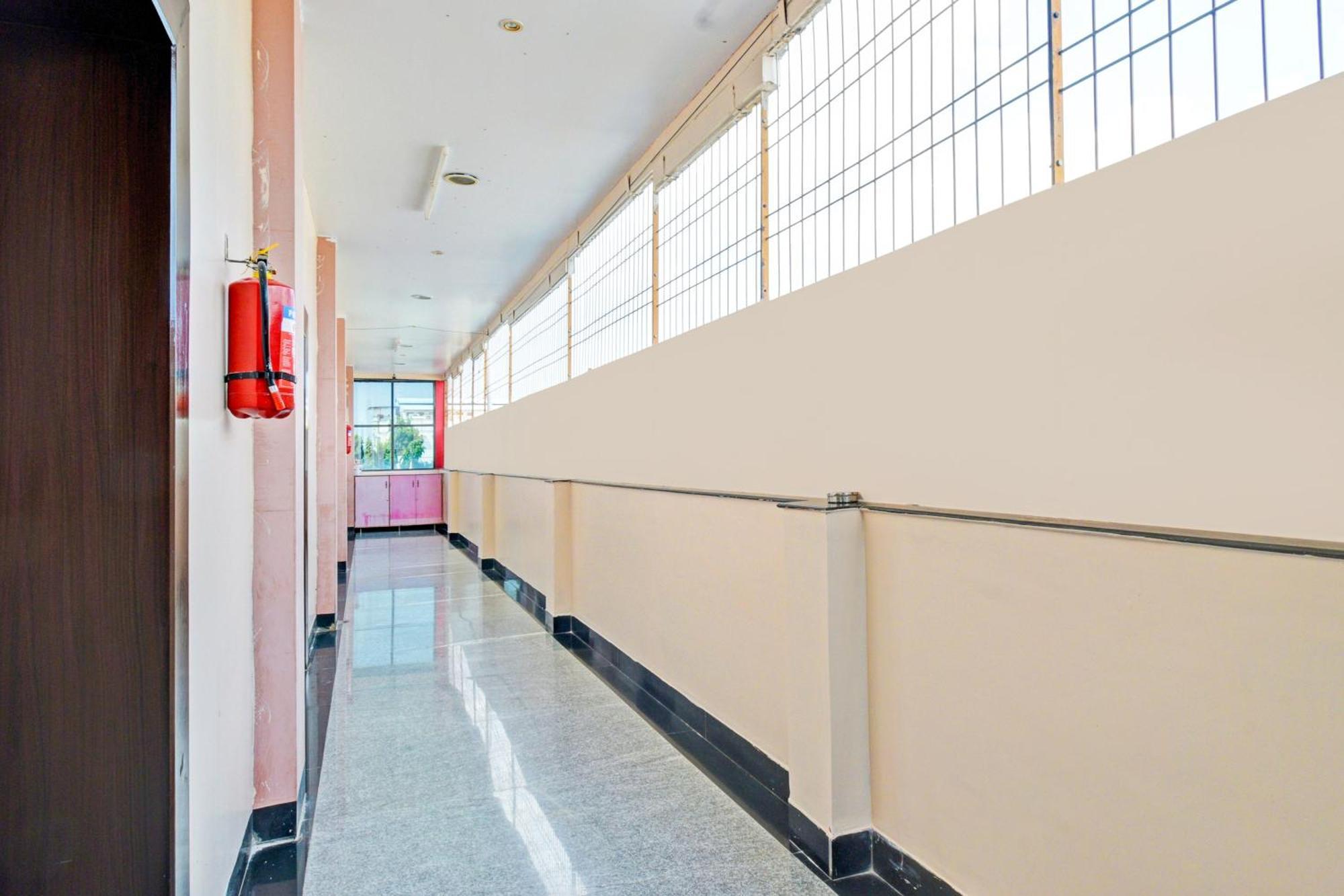 Super Hotel O Kurnool Near Kurnool Medical College Luaran gambar